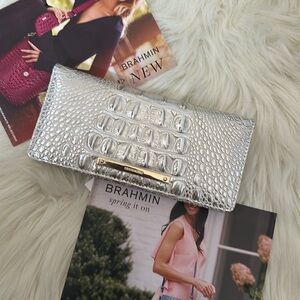 NWT BRAHMIN IVORY DREAM MELBOURNE ADY WALLET GENUINE LEATHER